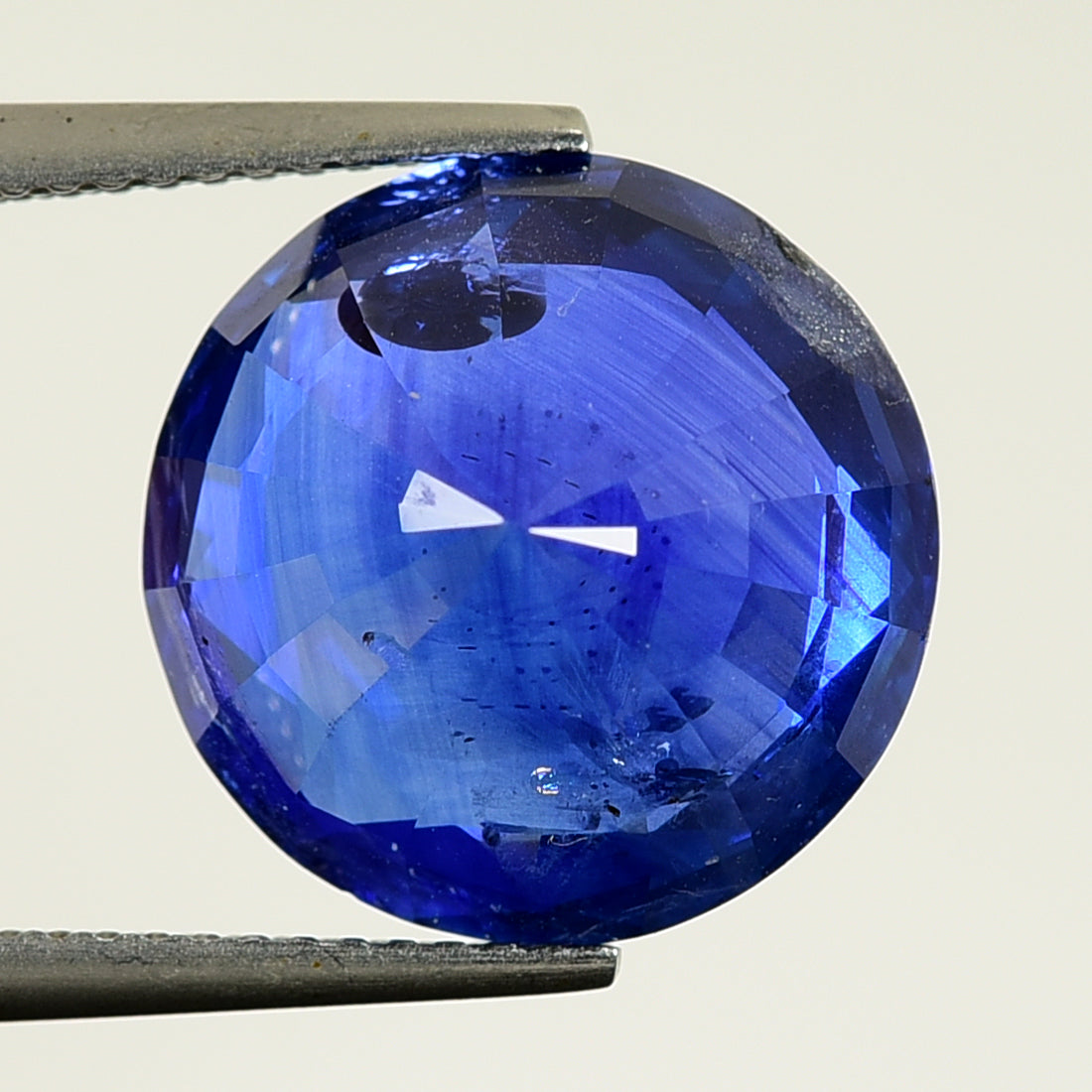 13.02 cts SPARKLING 100% Natural Vivid Royal Blue Color heated Ceylon Sapphire