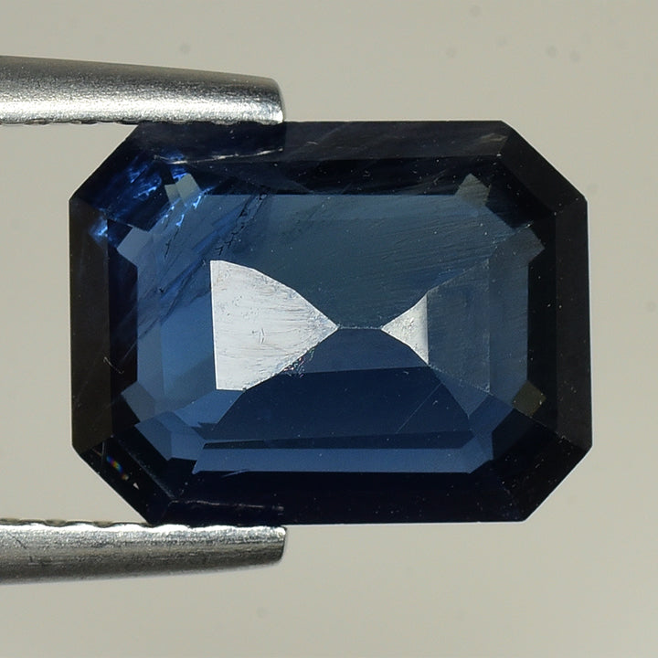 2.90 cts SPARKLING 100% Natural Vivid Royal Blue Color Unheated Ceylon Sapphire