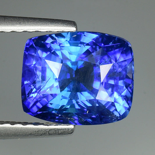 3.10 cts SPARKLING 100% Natural Cornflower Blue Color heated Ceylon Sapphire