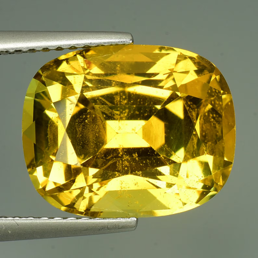 9.40 cts SPARKLING 100% Natural Yellow Color Unheated Chrysoberyl (GIA)